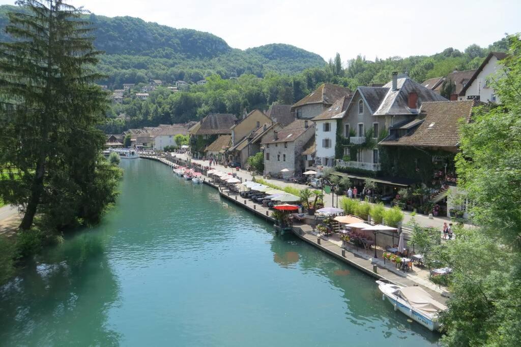 Le Portougais, Chalet A Chanaz, La Petite Venise Savoyarde Eksteriør bilde