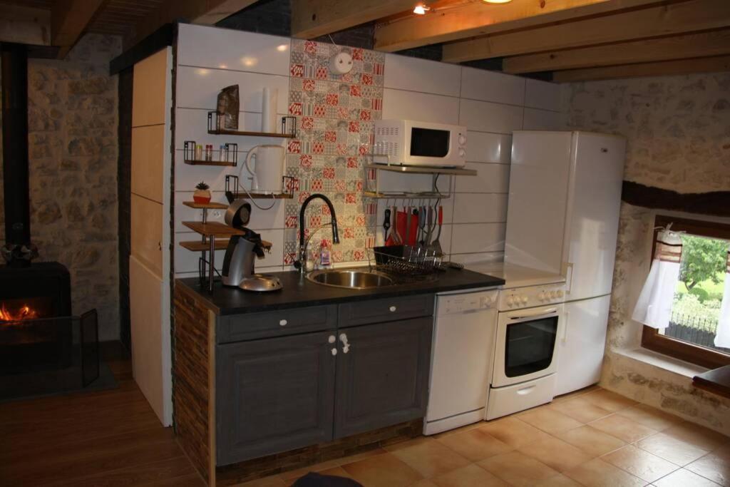 Le Portougais, Chalet A Chanaz, La Petite Venise Savoyarde Eksteriør bilde